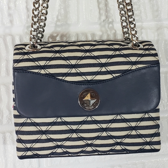 kate spade Small Flap Crossbody - Picture 4 of 14